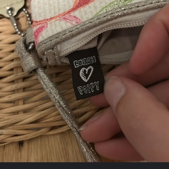 Vintage Coach Poppy Collection Colorful Watercolor Wristlet Bag EUC - Picture 10 of 10